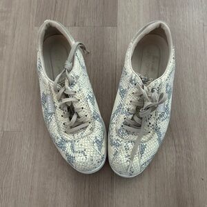 Cole Haan Grand Pro ivory/grey Women's shoe size 9